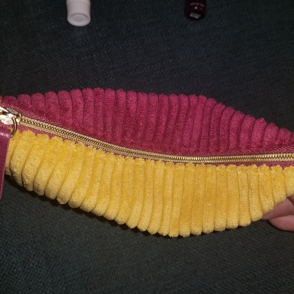 Makeup bundle! - Picture 5 of 8